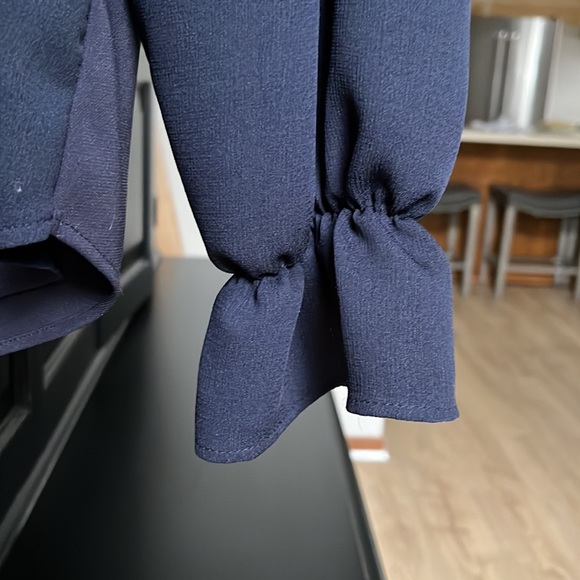 Ann Taylor XS Navy Blouse - Picture 3 of 3